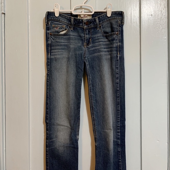 Hollister Women’s Boot Cut Denim Jeans - Picture 3 of 4